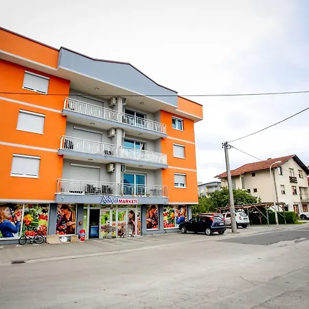 Lux Star 아파트 Bihać